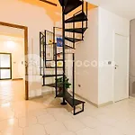 Renaissance Daire